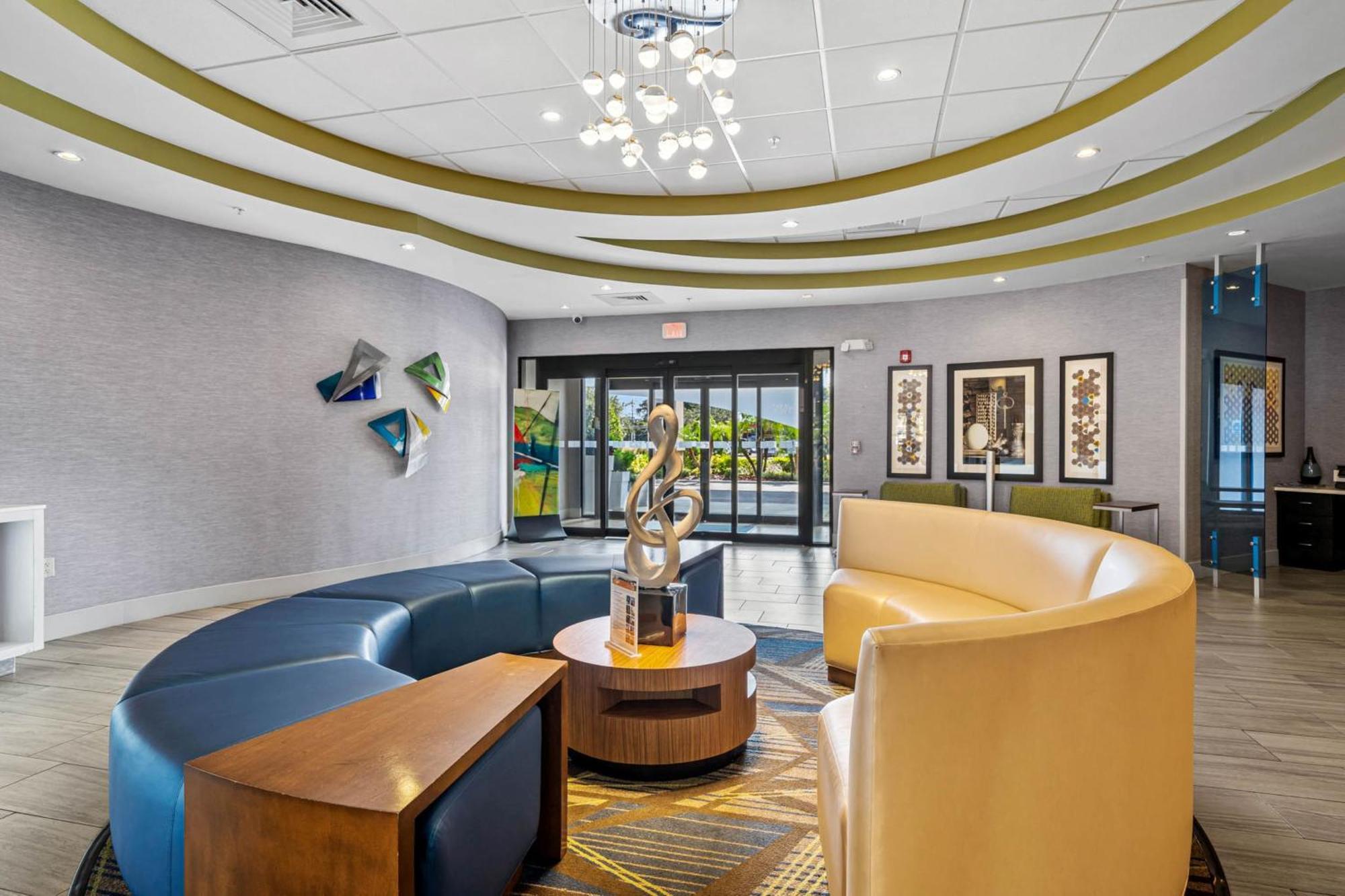 Holiday Inn Express & Suites Lakeland South, An Ihg Hotel Exteriér fotografie